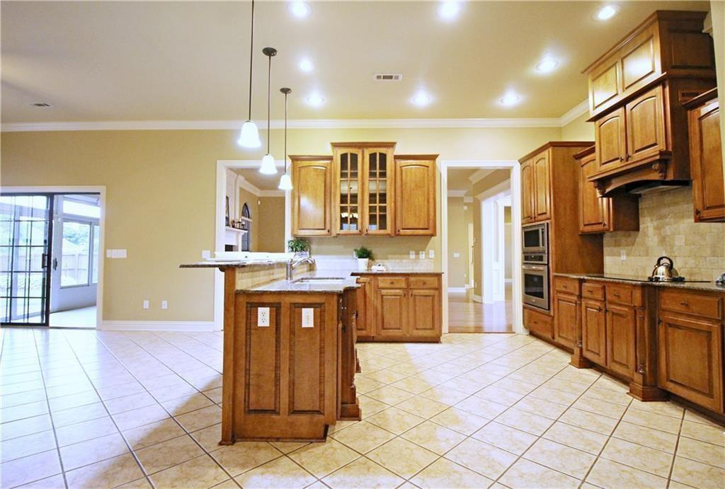 Willowbend Sub Bentonville - Residential Lease