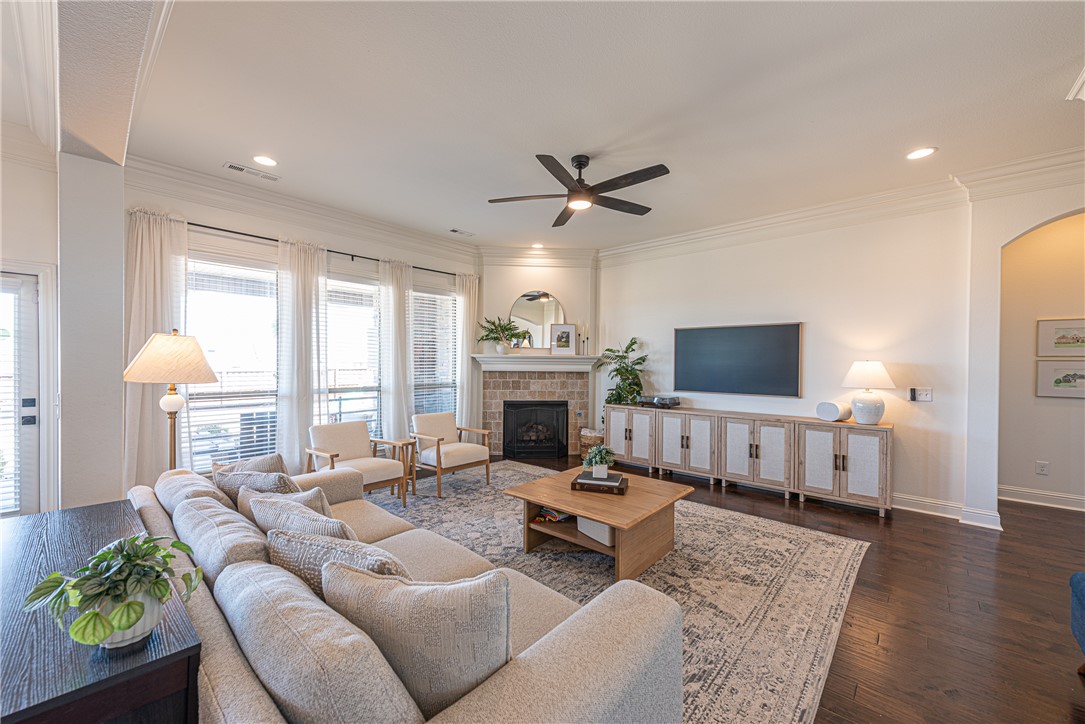 Harmon Grove At Central Park - Residential