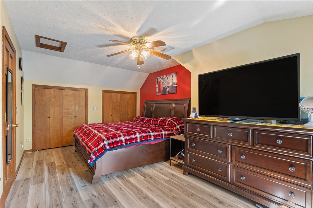 Unit 5 Holiday Island - Residential