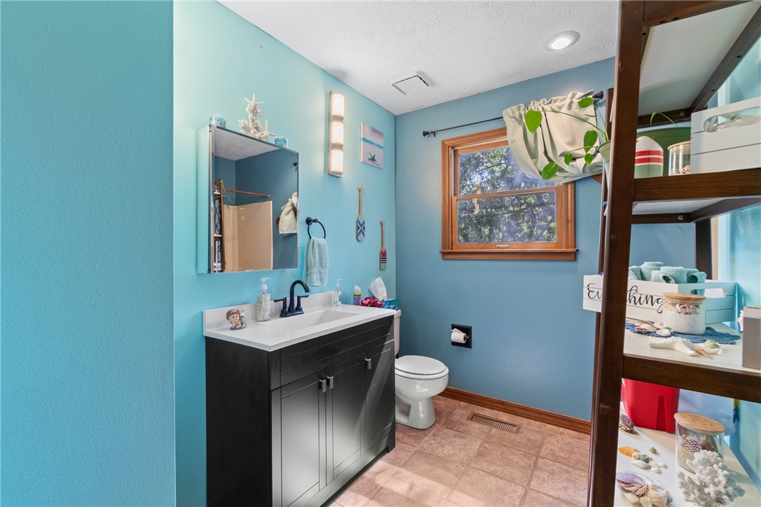 Unit 5 Holiday Island - Residential