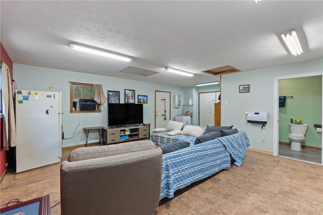 Unit 5 Holiday Island - Residential