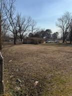 Prime lot inside Dardanelle city limits, perfect for building a house or duplex! Utilities are already in place--just start construction!
