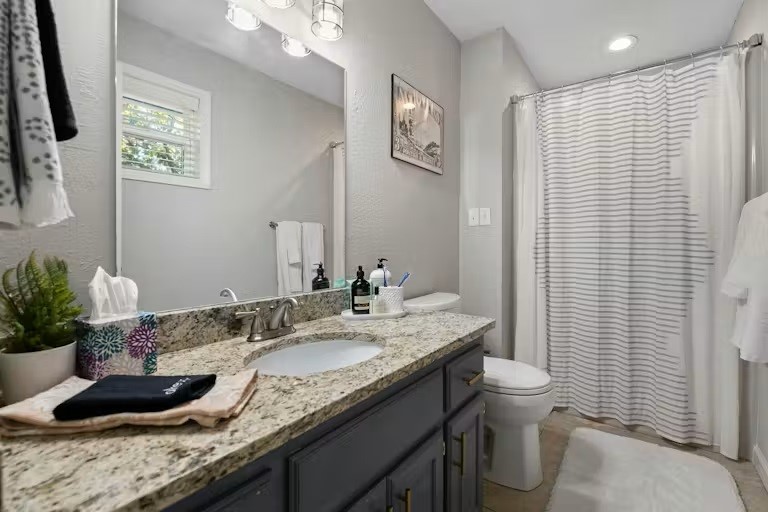 Churchill Sub Bvv - Residential Lease