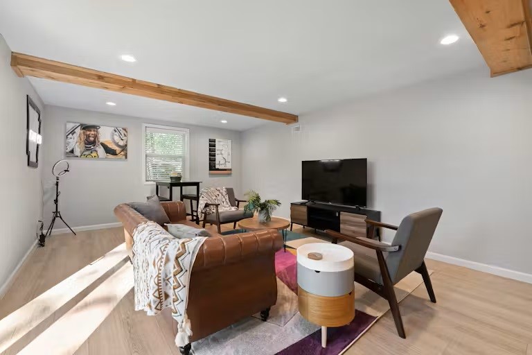 Churchill Sub Bvv - Residential Lease