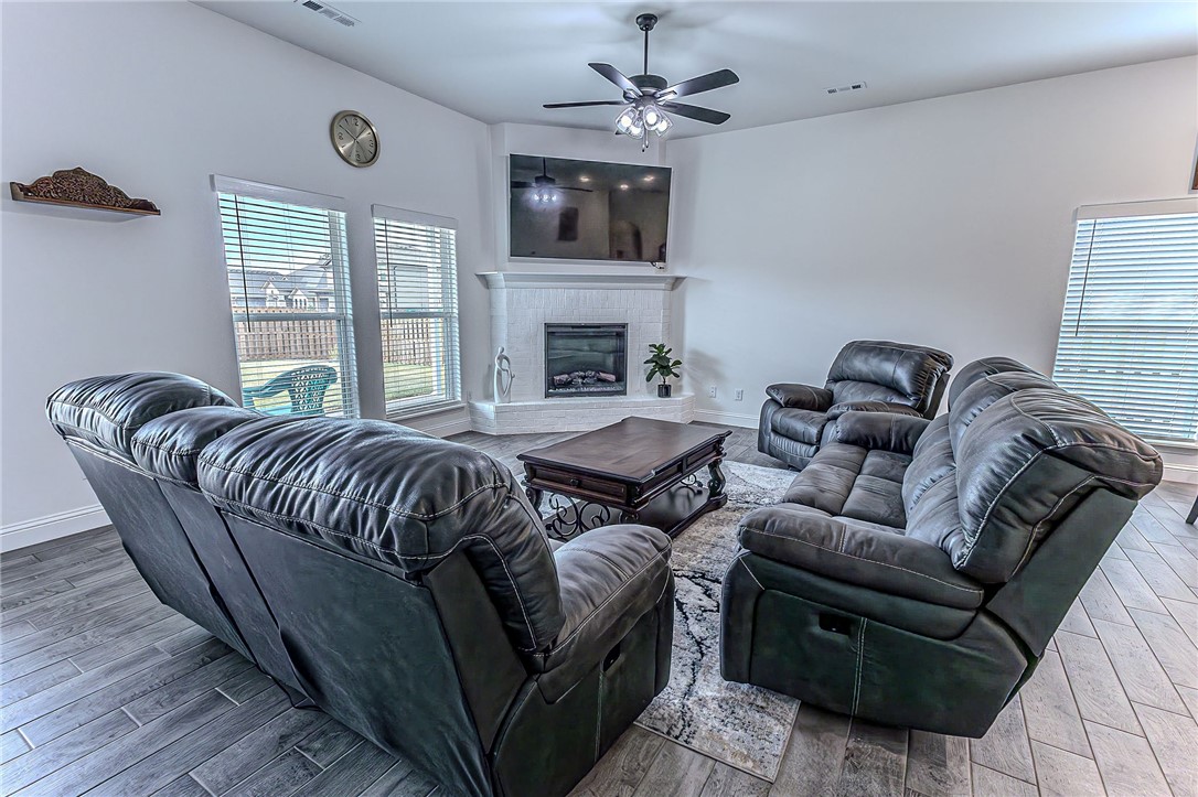Pines Ph Iii, The Centerton - Residential