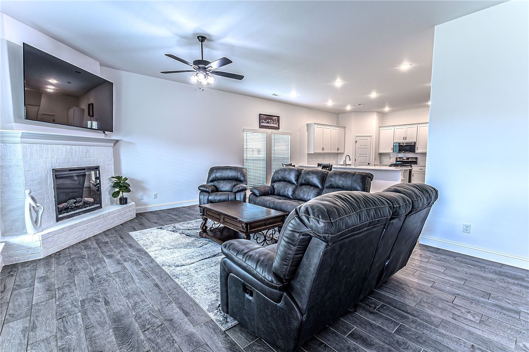 Pines Ph Iii, The Centerton - Residential