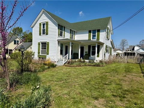 Photo of 511 Pecan Street, Rogers, AR 72756 (MLS # 1341221)