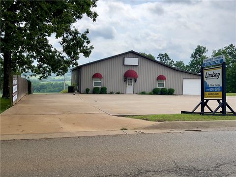 199 Harmony Road Huntsville AR 72740
