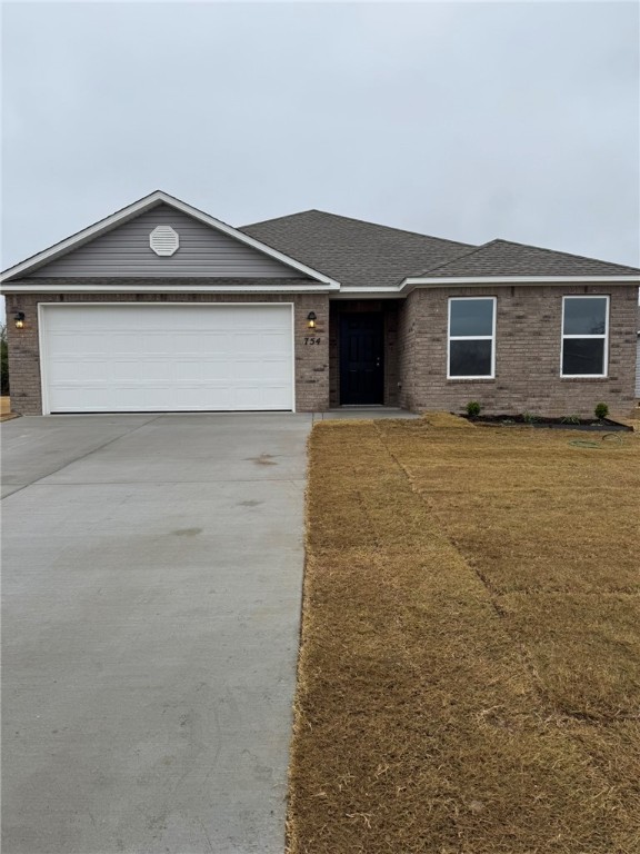 THIS WEEKEND ONLY āPICK 2ā REFRIGERATOR, WASHER & DRYER, FULL GUTTERS, BLINDS, OR GARAGE DOOR MOTOR WHEN USING PREFERRED LENDER!!
OFFERING A 5.75% FIXED INTEREST RATE ON VA, USDA,AND FHA LOANS OR $12K TOWARDS CLOSING COSTS THROUGH 01/12/25 @6:00PM OR UNTIL FUNDS RUN OUT WHEN USING PREFERRED LENDER AND TITLE COMPANY!!!!
The lovely Glenwood plan from is full of curb appeal with its welcoming front porch and front yard landscaping. This home features an open floor plan with 3 bedrooms, 2 bathrooms, and an expansive family room. Also enjoy an open dining area, and a charming kitchen fully equipped with energy-efficient appliances, generous counter space, and a roomy pantry for snacking and preparing delicious family meals. Plus, a wonderful back porch to entertain and unwind. Learn more about this home today! *Photos are of similar model - Taxes are estimated and to be determined