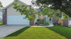 Very nice and well kept home in Wellington Subdivision. This 4 bedroom 3 bath home sits on one of the larger lots in the subdivision. The house has lots of storage space, a workshop area or lawn mower storage, a room that can be used as a game room, exercise room, office or possibly made into a 5th bedroom if needed. There is a privacy fence surrounding the nice sized backyard. All of this in a great location close to all the amenities you might need.