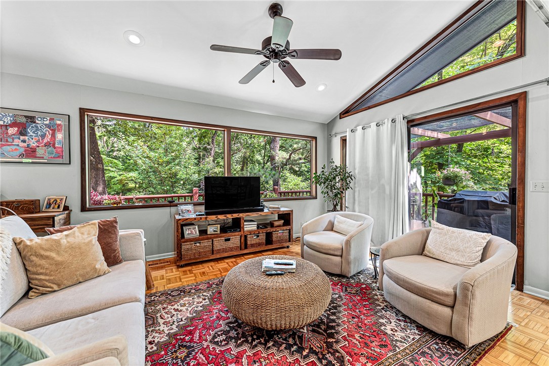 Twin Oaks Sub - Residential