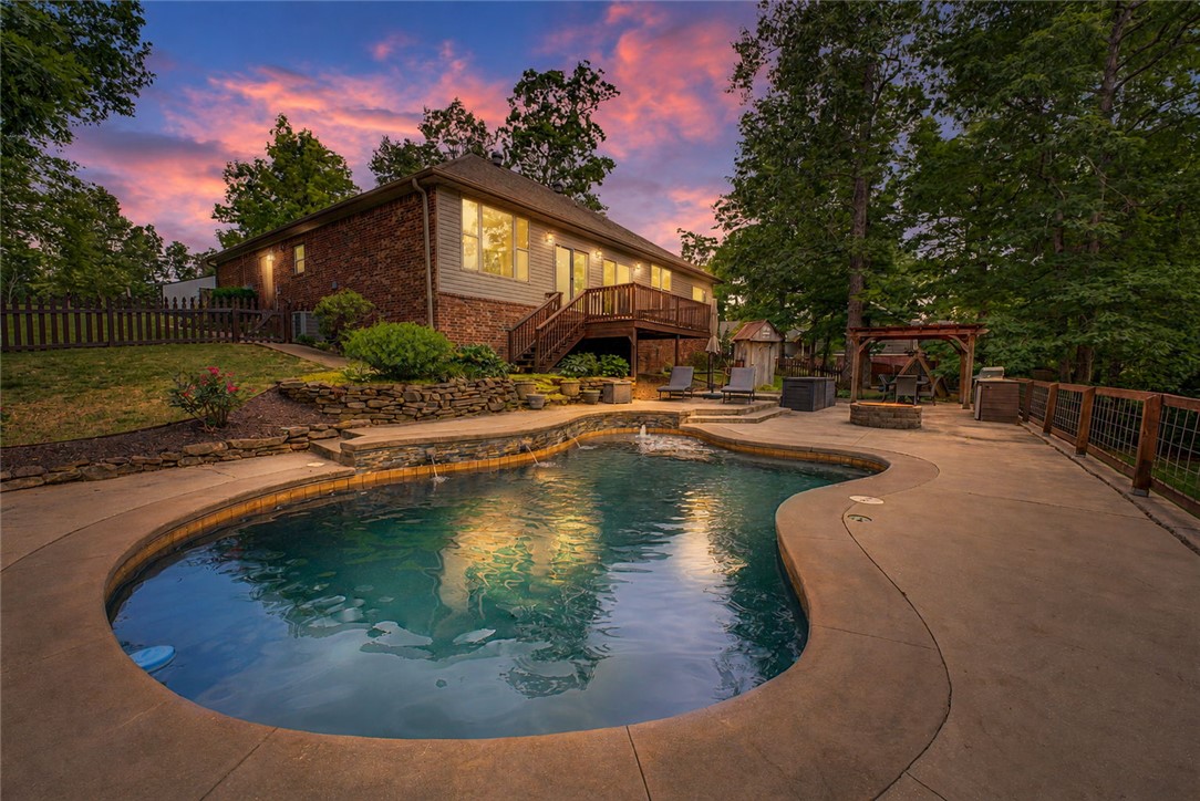 Ro Lynn Hills II Rurban - Residential