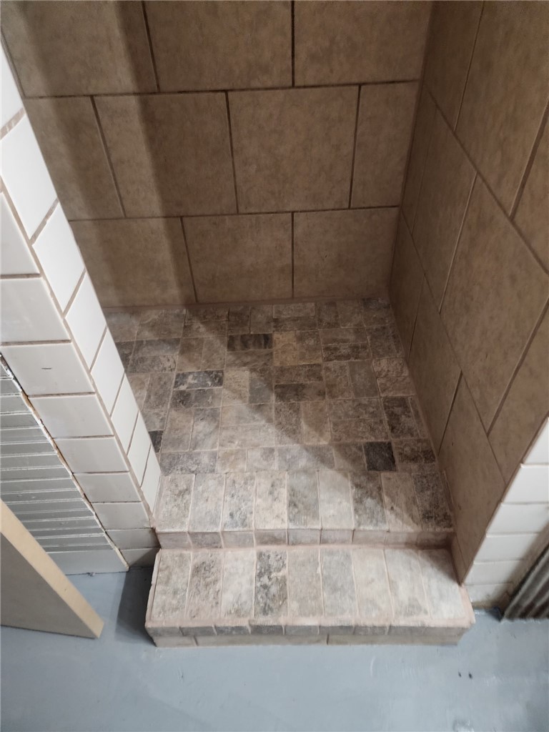 S-T-R: 05-17-28 - Residential