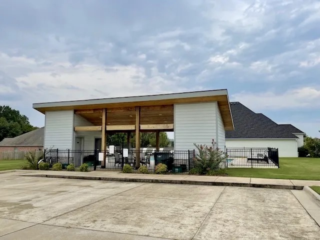 Hughmount Village - Residential