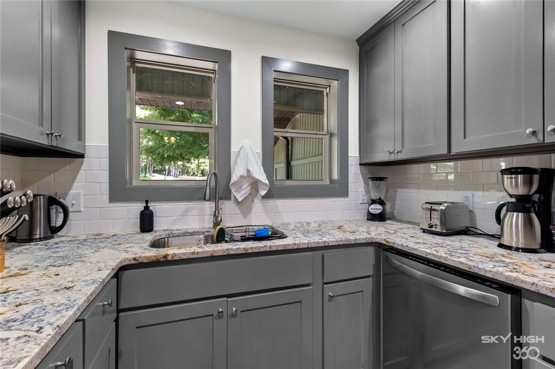 Shakespeare Courts Bvv - Residential