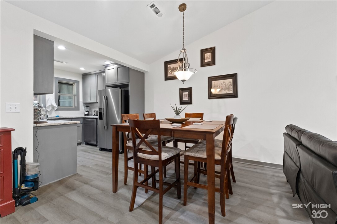 Shakespeare Courts Bvv - Residential