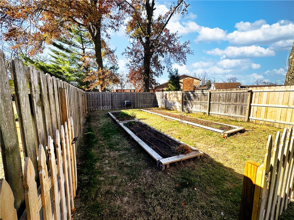 Centre Court-Rogers - Residential