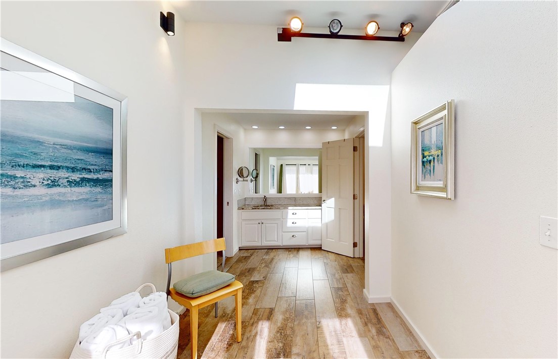 Centre Court-Rogers - Residential