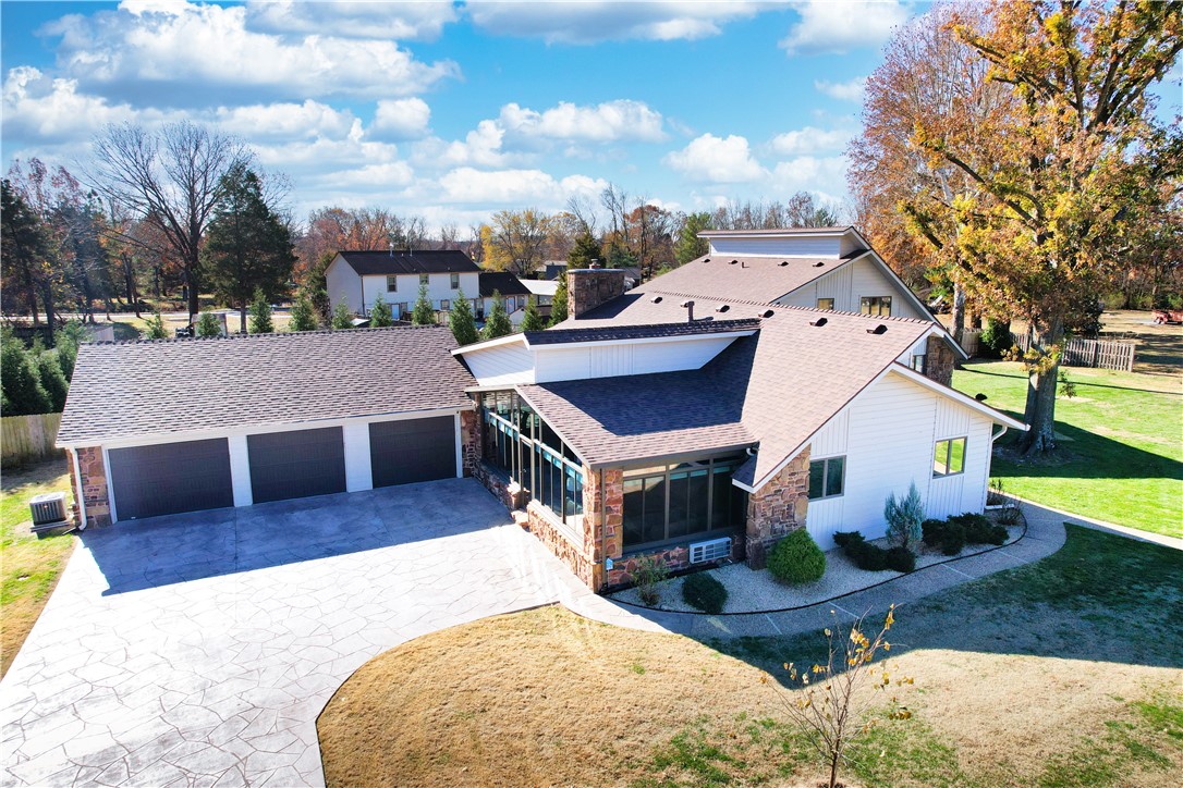 Centre Court-Rogers - Residential