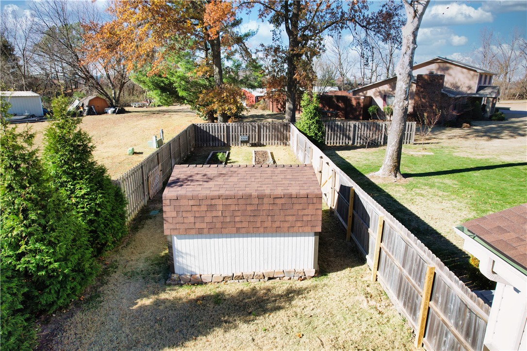 Centre Court-Rogers - Residential