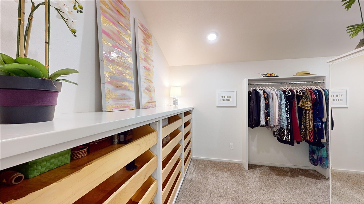 Centre Court-Rogers - Residential