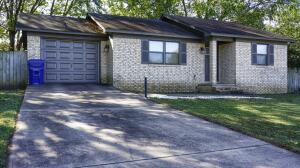 Situated in an established neighborhood on the outskirts of town is where you will find COMFORT & STYLE all while remaining close to all your activities and amenities. Three bedrooms, one full bath, a spacious living room and a gorgeous kitchen are just some of the delights you will find in this 988 SF gem. With the season change among us, you are sure to love the covered patio outside for more enjoyable times. Add this one to you list - You are sure to be impressed!