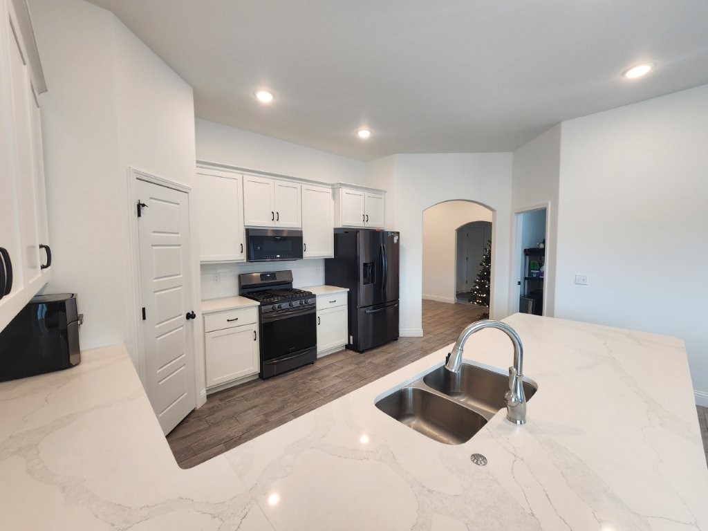 Pines Ph III, The Centerton - Residential