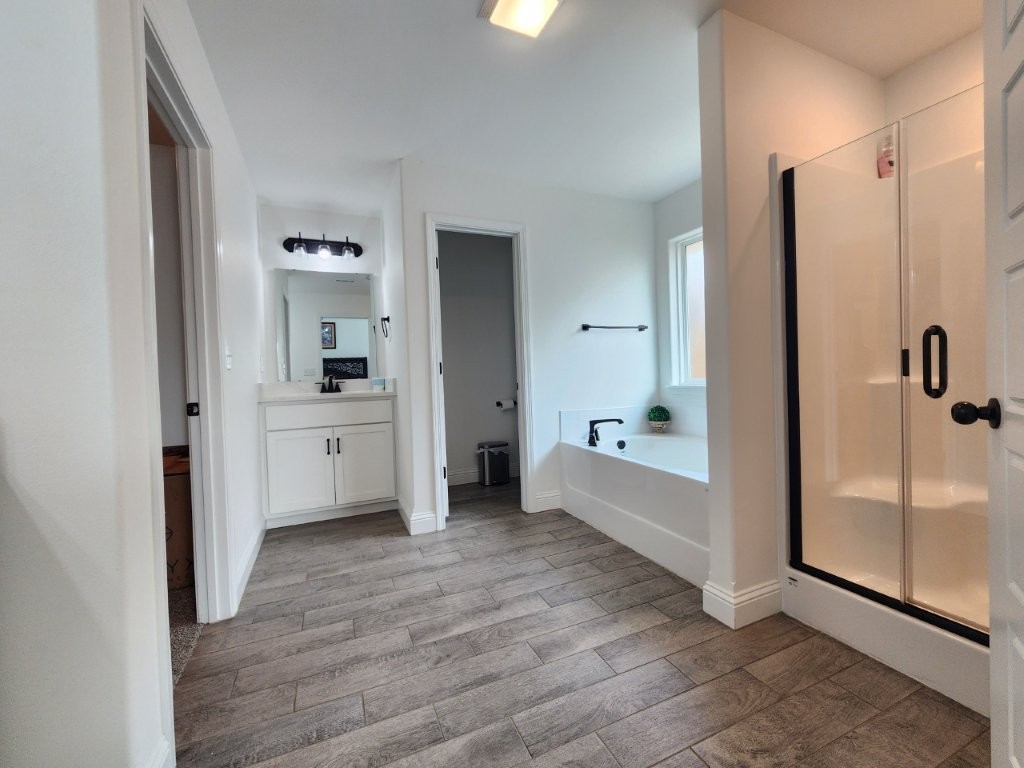 Pines Ph III, The Centerton - Residential