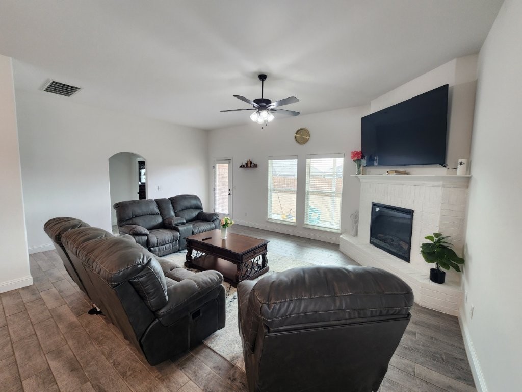 Pines Ph III, The Centerton - Residential