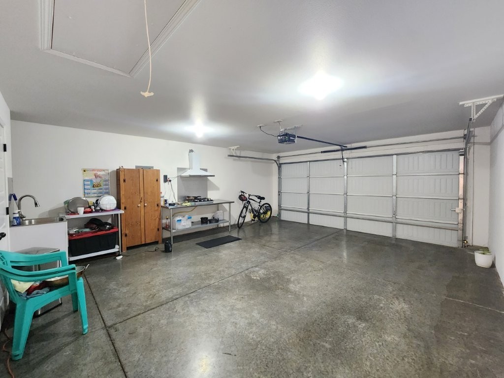 Pines Ph III, The Centerton - Residential