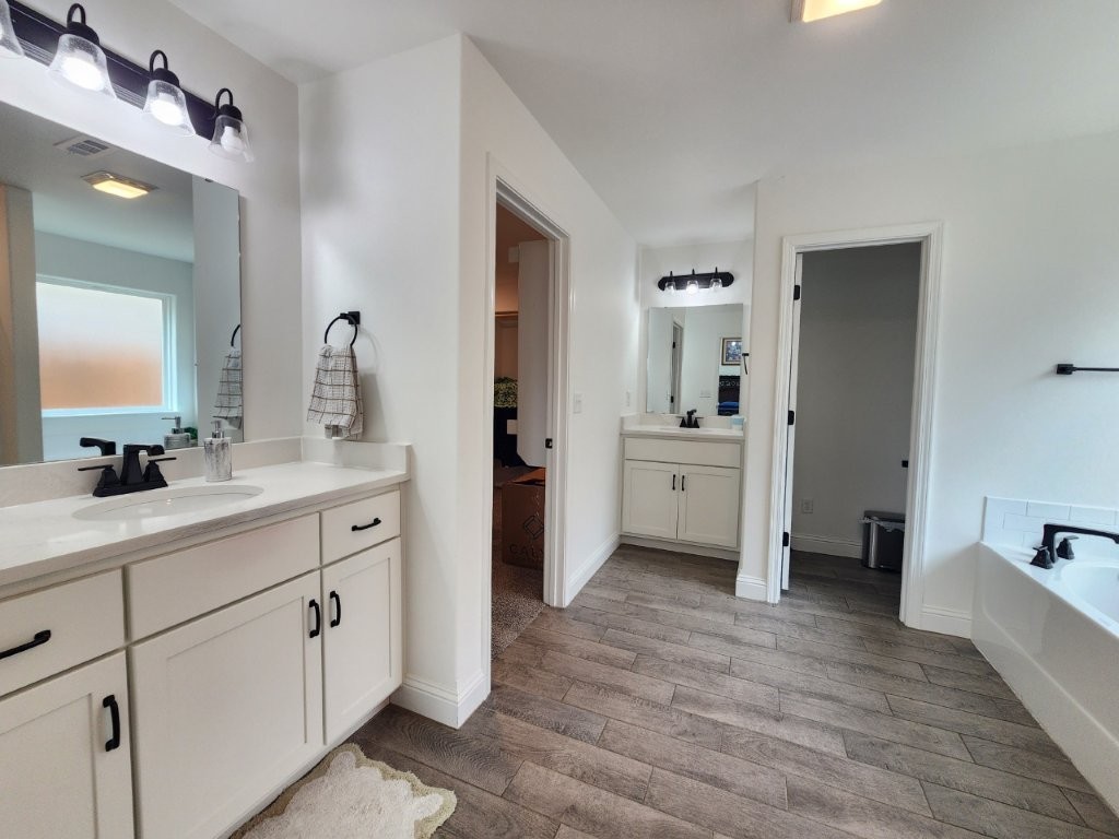 Pines Ph III, The Centerton - Residential