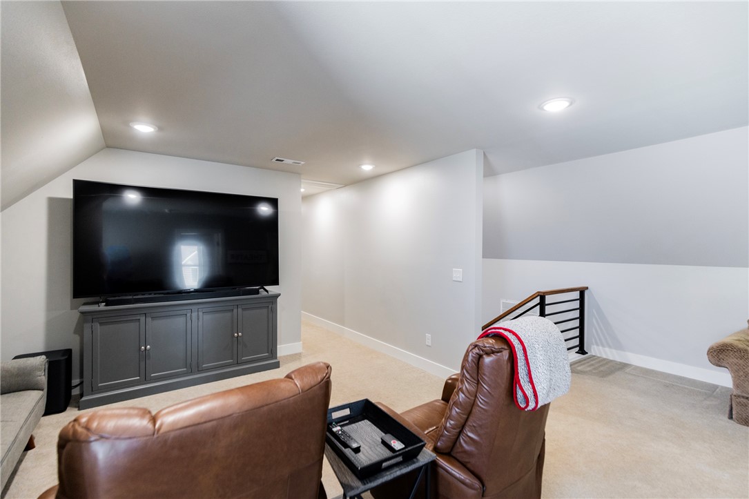 Cobble Creek - Residential