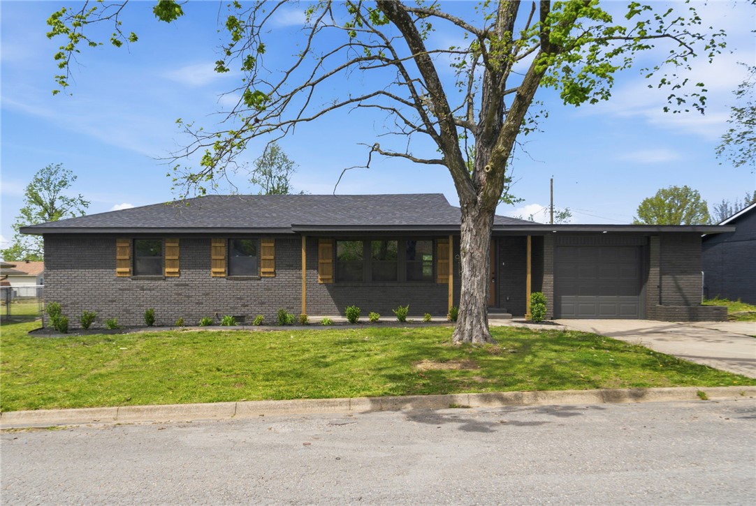 Oakcrest Add Rogers - Residential