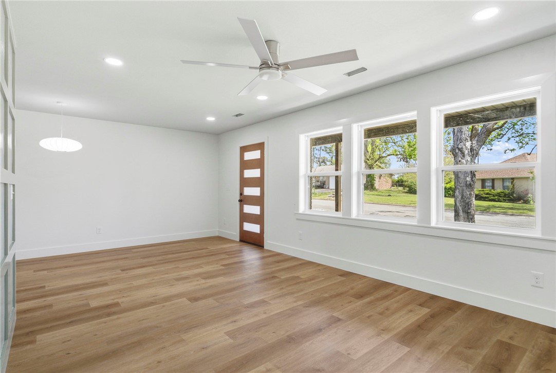 Oakcrest Add Rogers - Residential