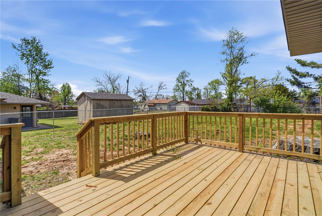 Oakcrest Add Rogers - Residential