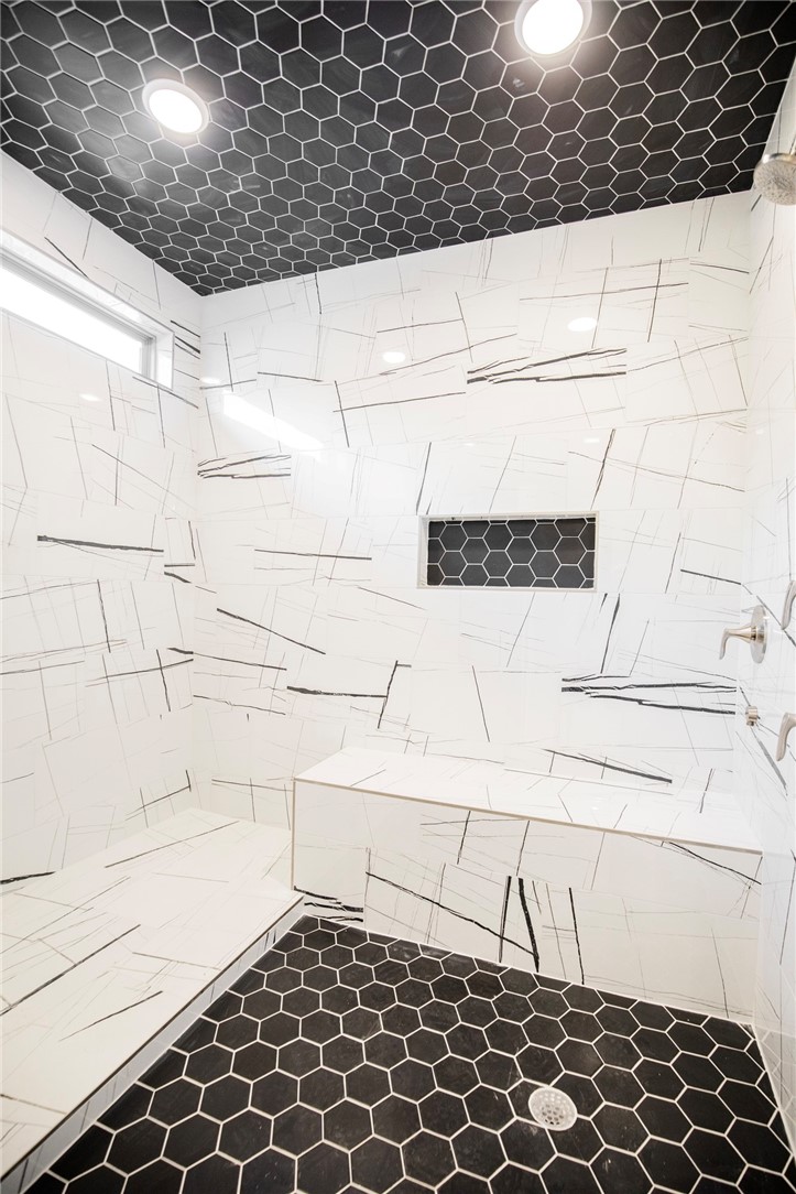 WALNUT GROVE SUB PH 1-BENTONVILLE - Residential