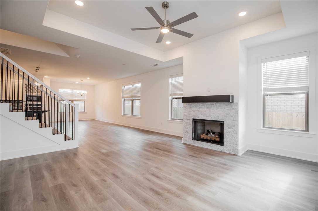 WALNUT GROVE SUB PH 1-BENTONVILLE - Residential