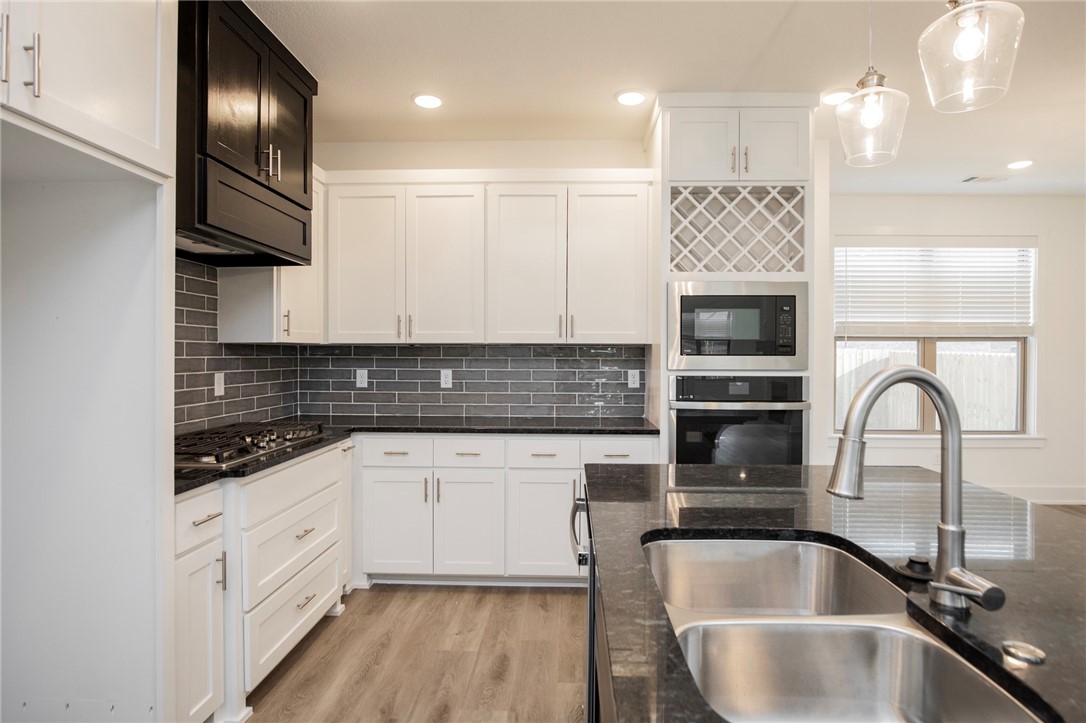 WALNUT GROVE SUB PH 1-BENTONVILLE - Residential