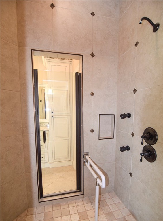 Silo Falls Add Rogers - Residential