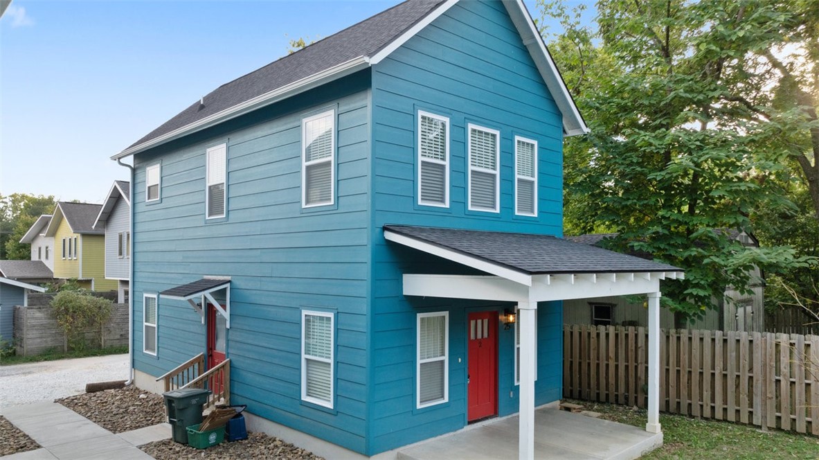 Please note: This is a no-cat property. Up to two dogs under 20 lbs are allowed with applicable pet fees.
The Cottages on 5th in the Jennings Plus neighborhood offer a downtown lifestyle with private yards, shared amenities, and off-/on-street parking. Homes feature bright, energy-efficient spaces, flexible nooks, granite-top kitchens, spacious living/dining areas, and custom shelving. Located minutes from South Fayettevilleās best spotsāwalkable and bikeable to the square, Block and Dickson Streets, the Mill District, U of A, and moreāwith indoor bike storage.
S.A.F.E. Property Management residents are enrolled in the Resident Benefits Package (RBP) for $35.00/month which includes liability insurance, credit building to help boost the residentās credit score with timely rent payments, up to $1M Identity Theft Protection, HVAC air filter delivery...etc.