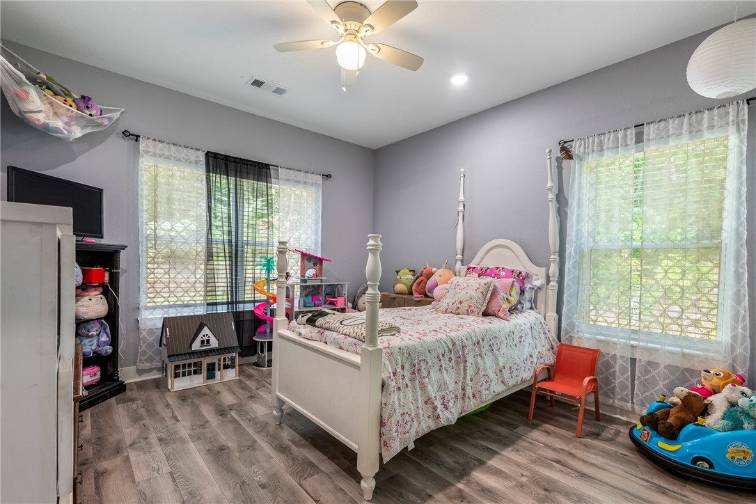 Elkins Outlots - Residential