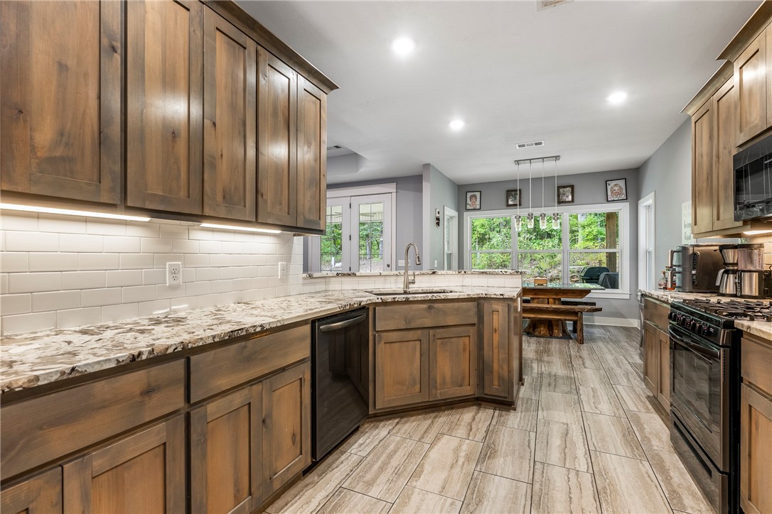 Elkins Outlots - Residential