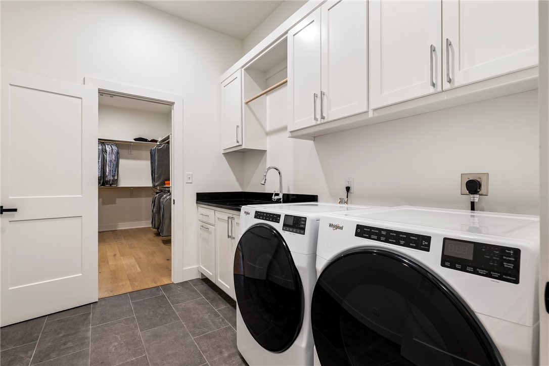 Bluffs Sub, The Bentonville - Residential