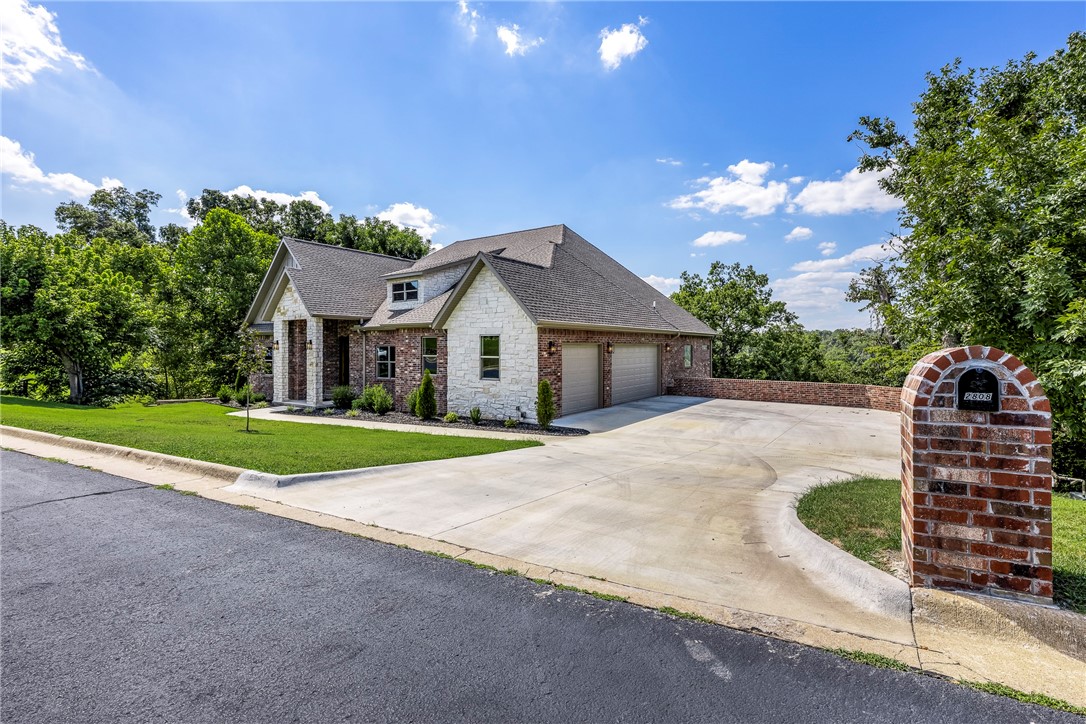 Bluffs Sub, The Bentonville - Residential