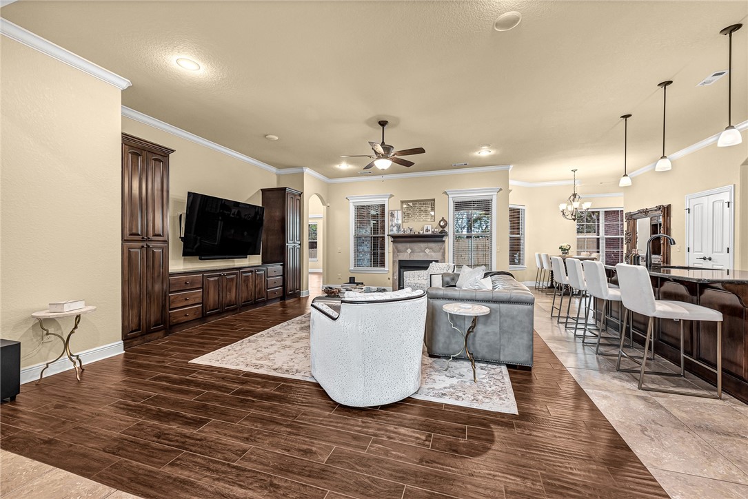 Oaklawn Hills - Residential