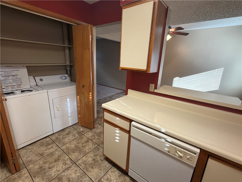 Couchs - Residential Lease