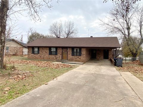 Photo of 1029 Church Street, Alma, AR 72921 (MLS # 1330975)