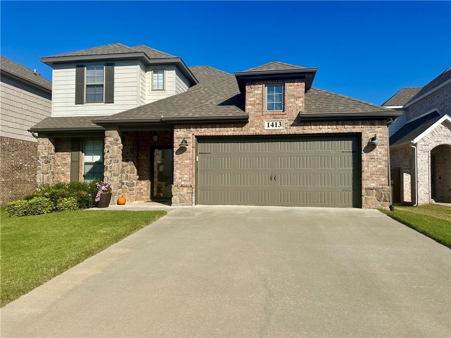 4 bedroom/ 3 bath brick home has the PROS of a newer construction home-layout, finishes and condition minus the CONS -waiting for the home or neighborhood to be completed, or on the outskirts. This lovely home is on level, landscaped lot mere minutes from shopping/dining/trails/schools and offices. Two bedrooms on main level along with spacious open kitchen and living area. Upstairs bedrooms and bath gives plenty of living and storage space. Schedule your showing today!