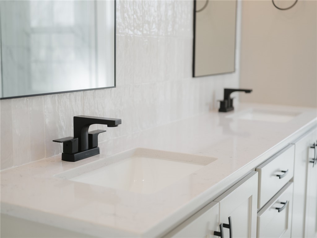 The Enclave - Braithwaite Park Add - Residential