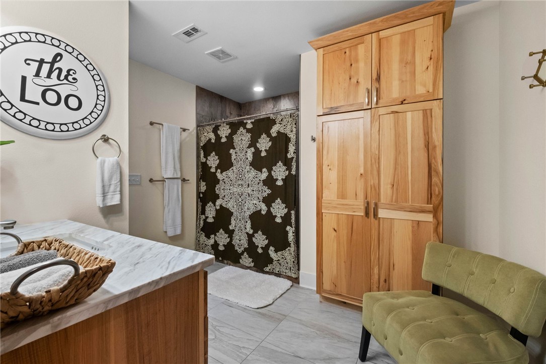 Monte NE Original Rurban - Residential Lease